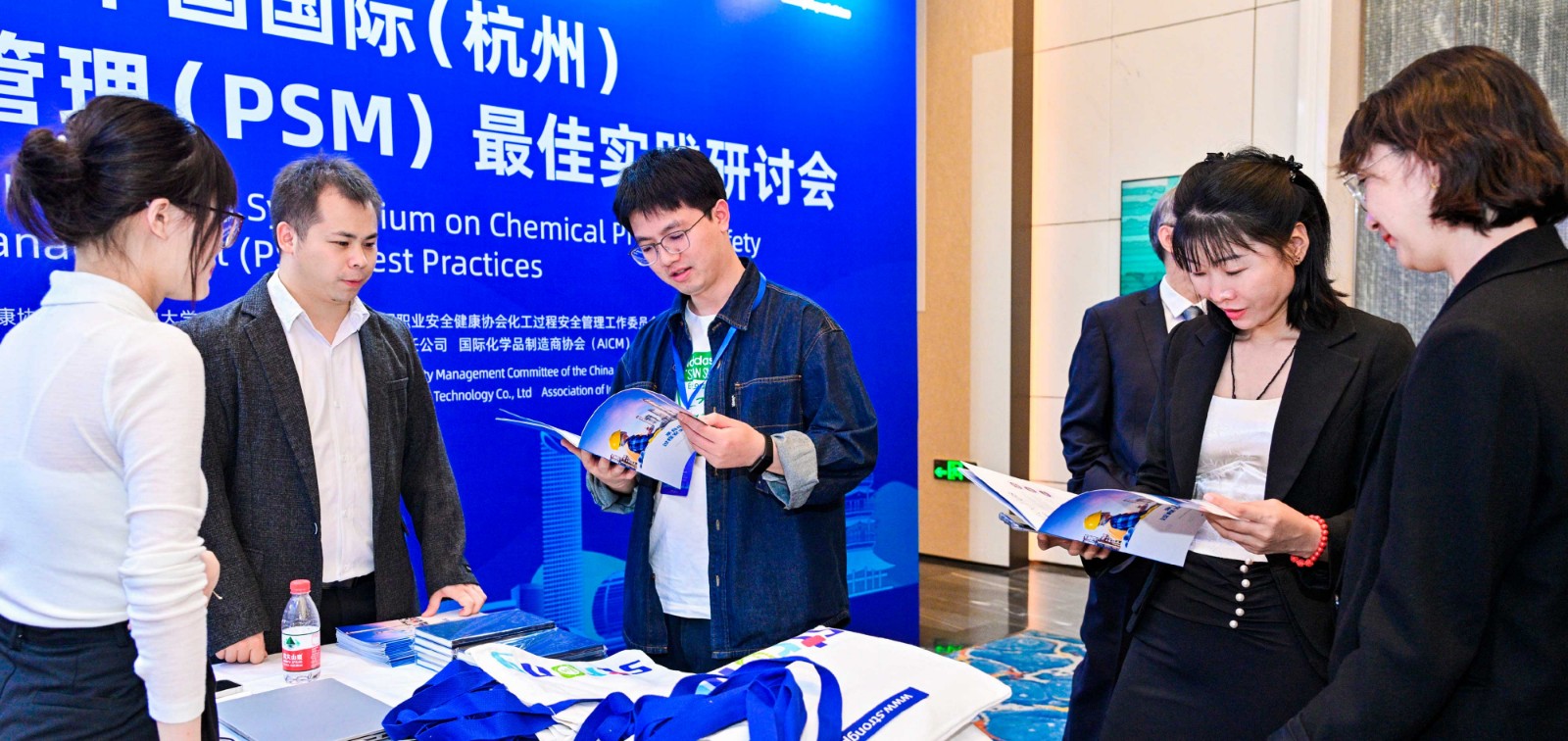 1730368403119374.jpg 2.jpg